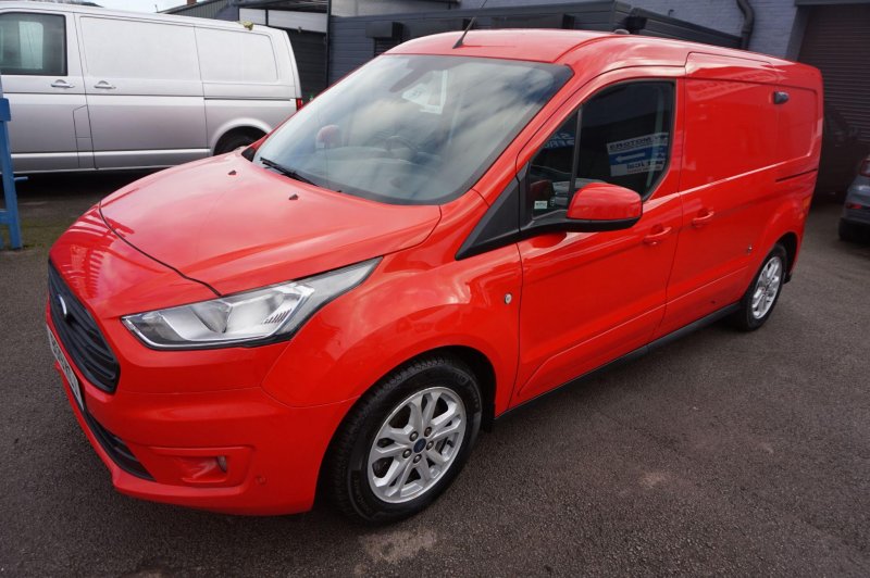 FORD TRANSIT CONNECT 1.5ECOBLUE 240 L2 LIMITED 118BHP EURO6