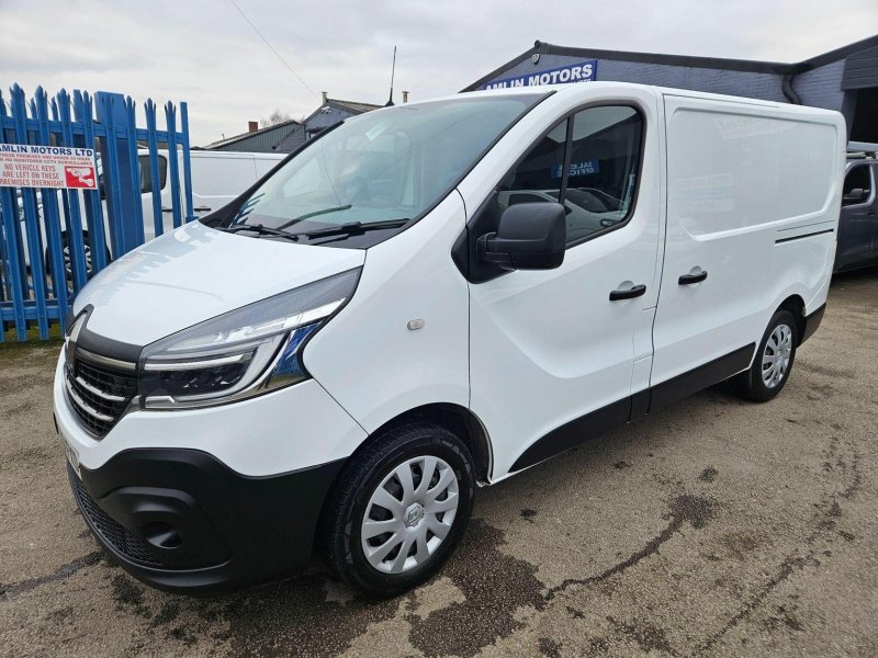 RENAULT TRAFIC 2.0 dCi ENERGY 28 Business+ SWB Standard Roof Euro 6 (s/s) 5dr