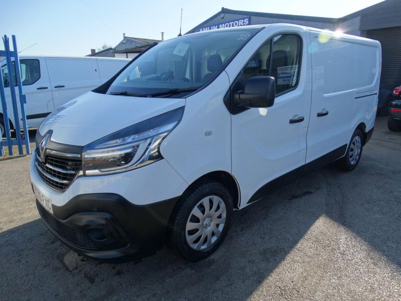 RENAULT TRAFIC 2.0 dCi ENERGY 28 Business+ SWB Standard Roof Euro 6 (s/s) 5dr