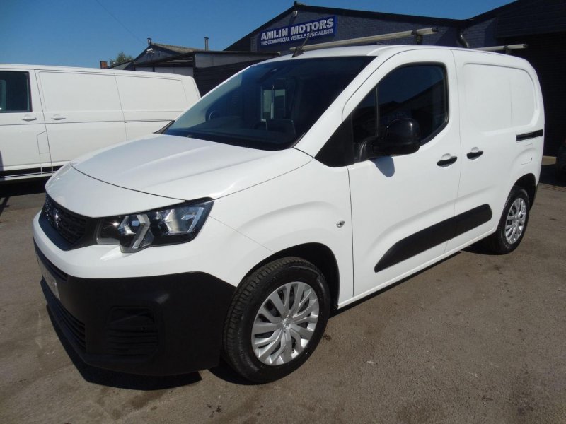 PEUGEOT PARTNER 1.5 BlueHDi 1000 Professional Premium Standard Panel Van SWB Euro 6 5dr