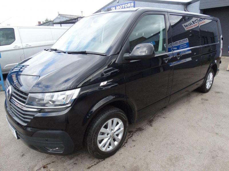VOLKSWAGEN TRANSPORTER 2.0 TDI T30 Highline FWD LWB Euro 6 (s/s) 5dr