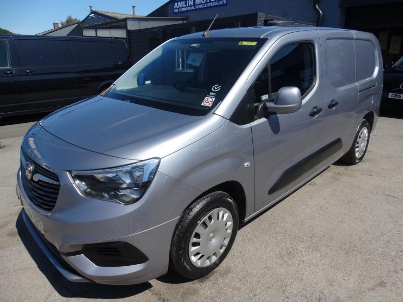 VAUXHALL COMBO 1.5 Turbo D 2300 Sportive L2 H1 Euro 6 (s/s) 4dr