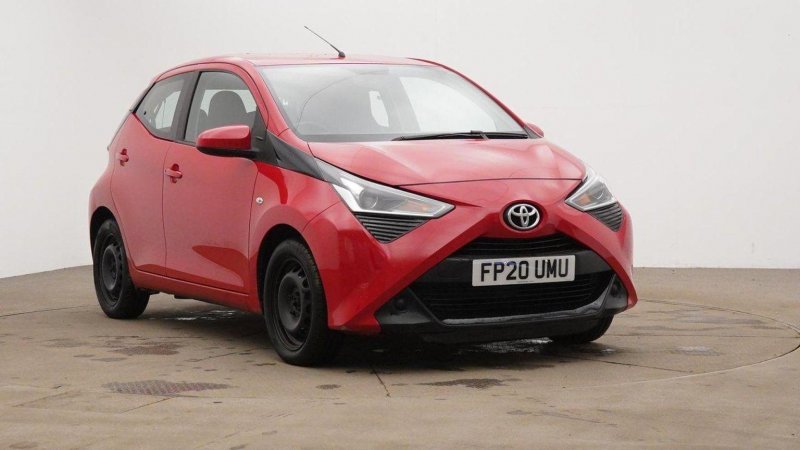 TOYOTA AYGO 1.0 VVT-i x-play Euro 6 5dr