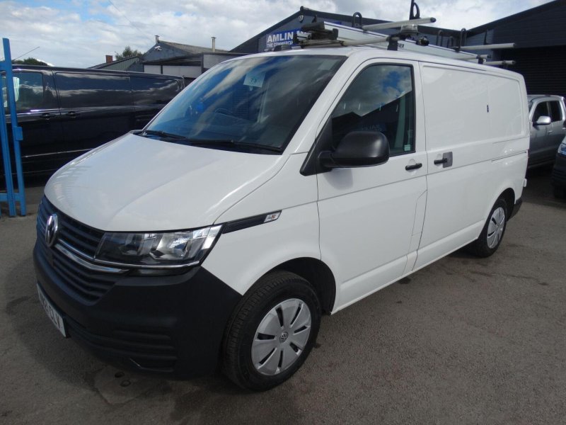 VOLKSWAGEN TRANSPORTER 2.0 TDI T28 Startline FWD LWB High Roof Euro 6 (s/s) 5dr